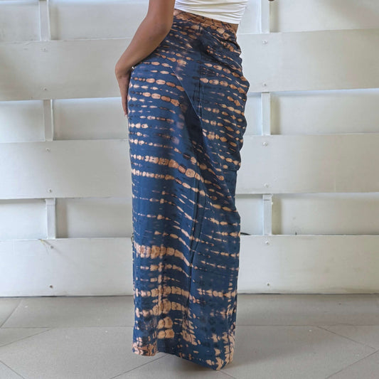 Cinnamon Spice Luxe Sarong for women and full length from behind