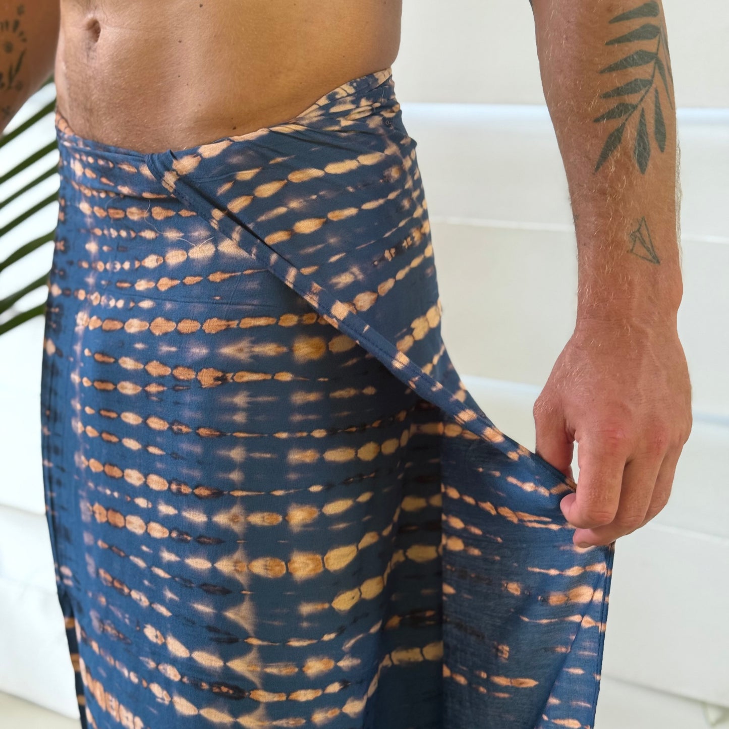 Cinnamon Spice Mens Luxe Sarong