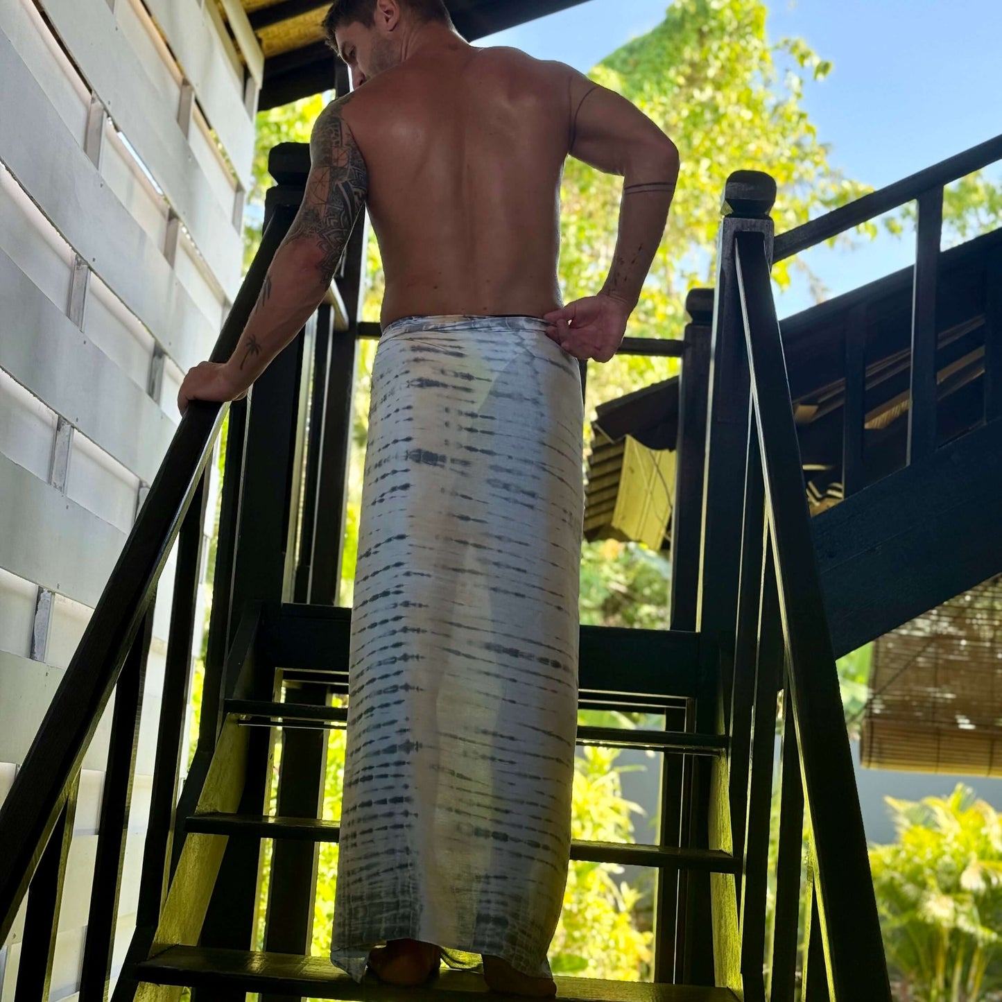 Miami Gold Mens Luxe Sarong alternate rear beach wrap