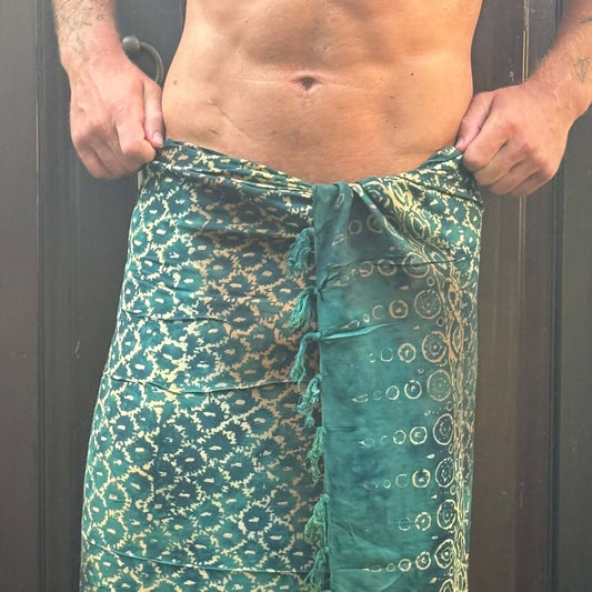 Vibrance Jade Mens Beach Sarong front torso shot