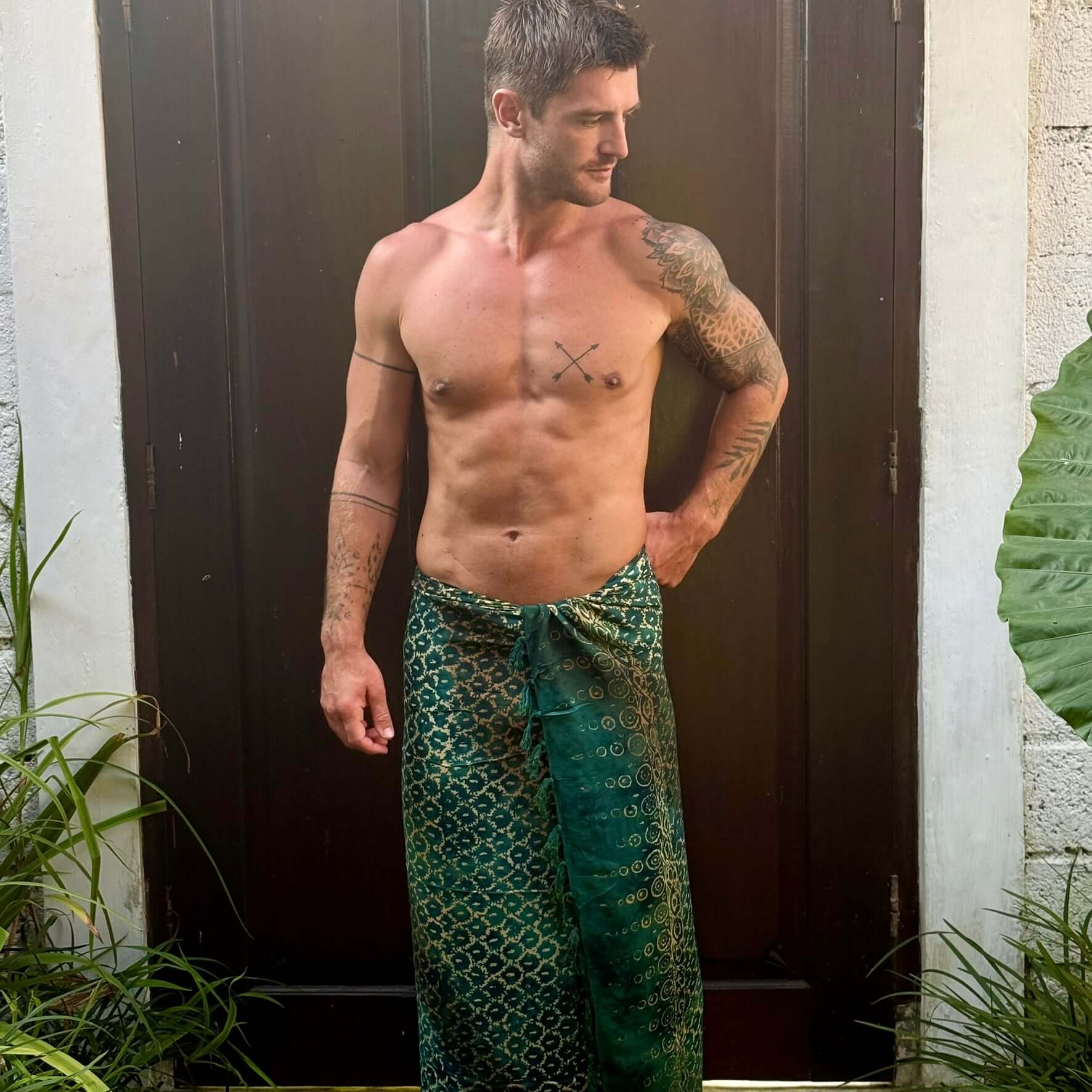 Vibrance Jade Mens Beach Sarong male side torso