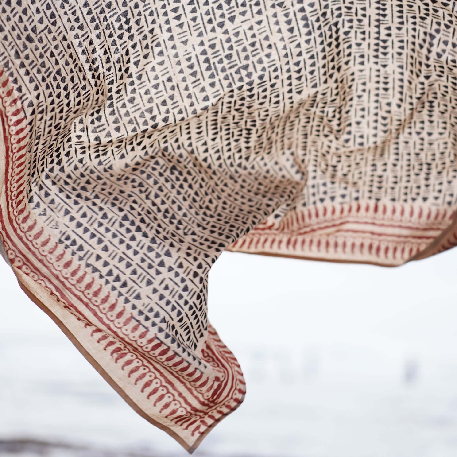 Close-up of Batik Cotton Mens Sarong hem detail — finely stitched edges, 100% cotton, easy-care.