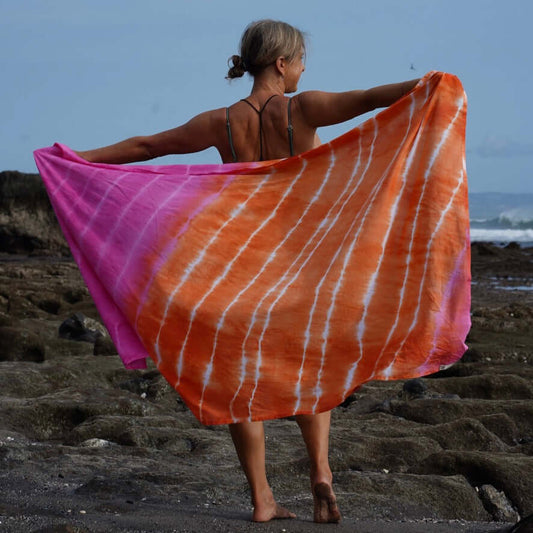 sarong beach bali