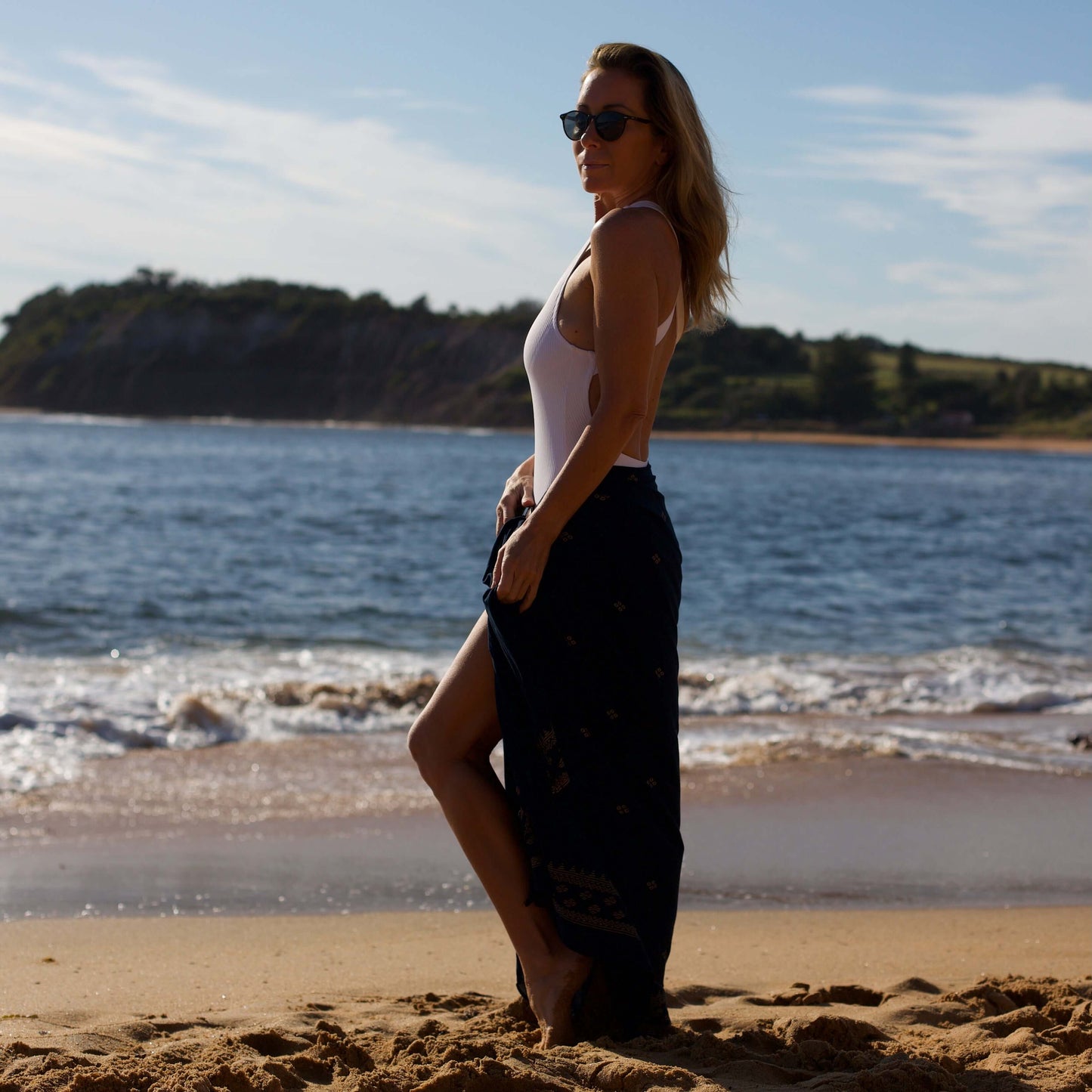 retreat womens black and gold sarong side profile