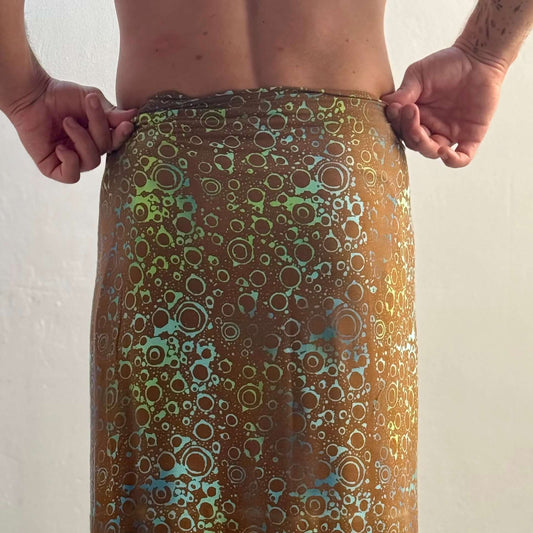 Chill Mens Beach Sarong brown and aqua swatch