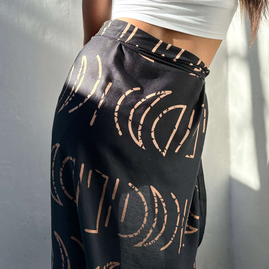 Espresso Black Luxe Sarong rear shot and fabric swatch