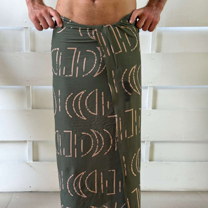 Espresso Olive Mens Luxe Sarong wrap fabric swatch front view