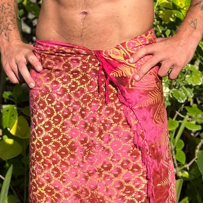 Vibrance Glow Mens Beach Sarong