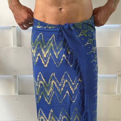 Toga Blue Mens Beach Sarong front torso sarung