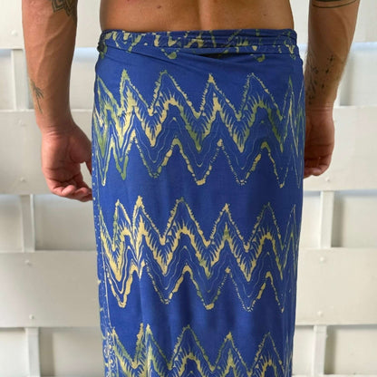 Toga bright Blue Mens Beach Sarong fabric swatch