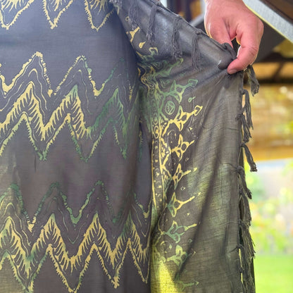 Toga Natural Mens Beach Sarong swatch shot