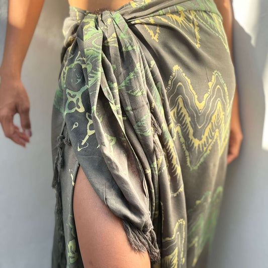 Toga Natural Beach Sarong for women front