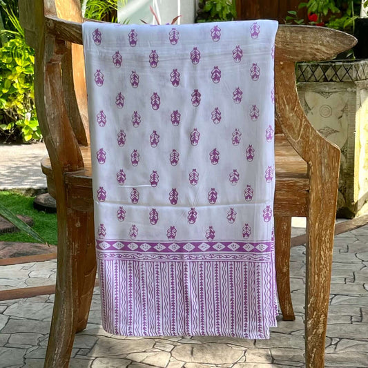 Close-up of firefly pink luxe pattern, ideal for warm weather