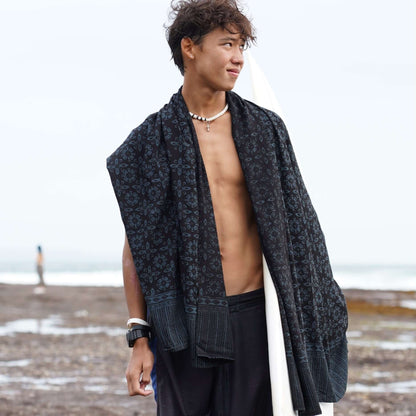 Jungle Men Luxe Sarong with surfboard