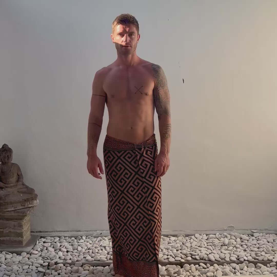 Balance Earth Mens Luxe Sarong video