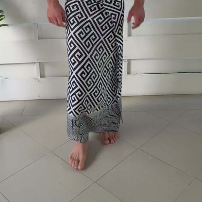 Balance Monochrome Mens Luxe Sarong Wrap video 2